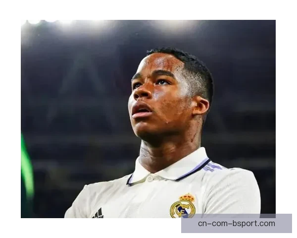 恩德里克加盟皇马前率队勇夺巴甲冠军少年天才启程伯纳乌新篇章之